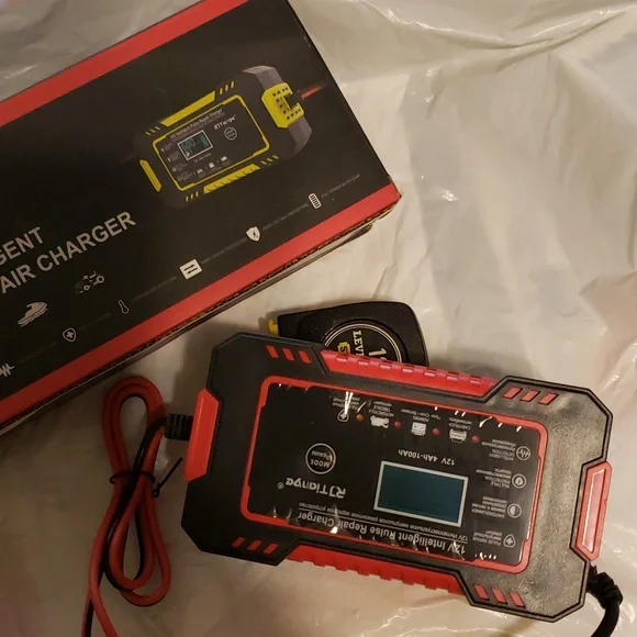 Brand New Car Battery Charger Never Used - Picture 1 of 5